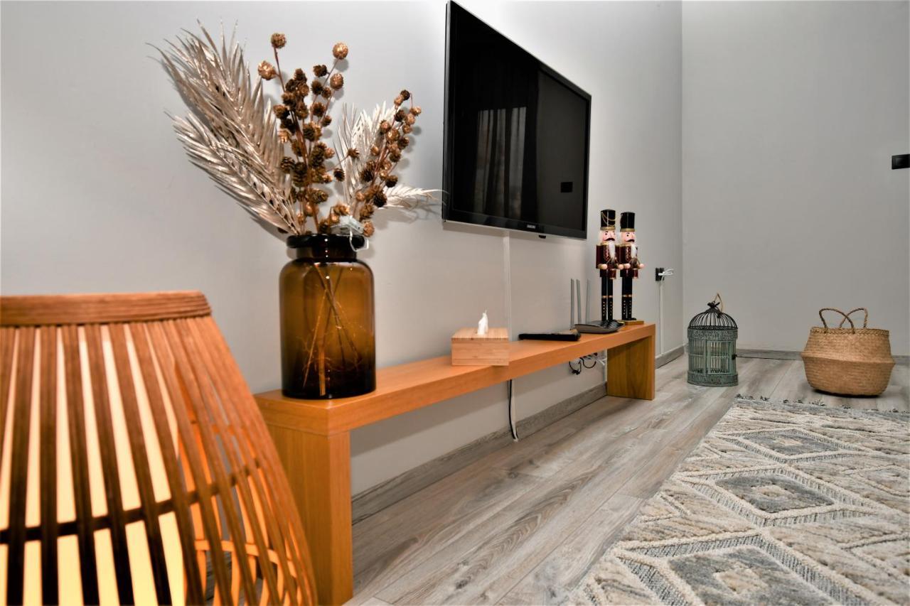Central Cozy Apartment Яніна Екстер'єр фото